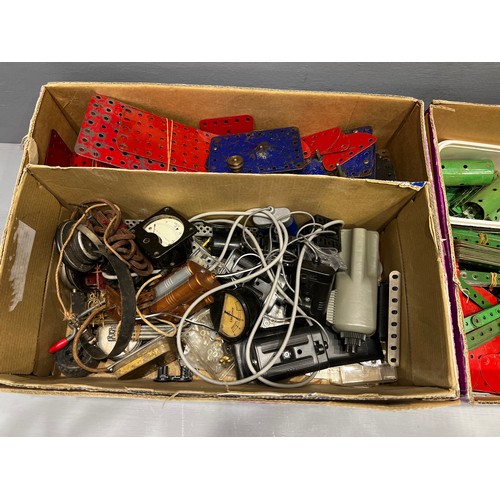 554 - Good box vintage green & red meccano + amps + volt meters etc