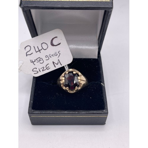 240C - 9ct Gold Red stone Cygnet ring Size M 4.5g gross