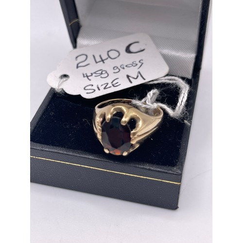 240C - 9ct Gold Red stone Cygnet ring Size M 4.5g gross