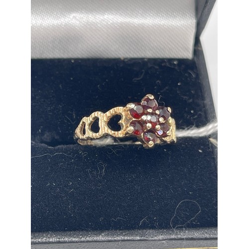 240 A - 9ct gold Red stone ring Size M 1.7g gross