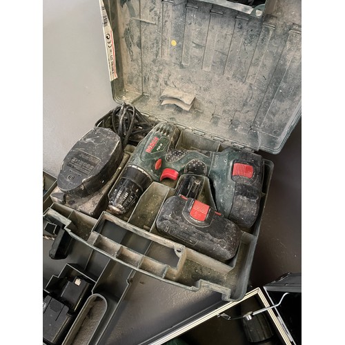 129 - Collection bosch drills in cases