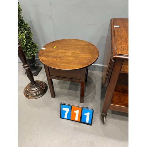 711 - Oak trolley + sewing box + stand + lamp