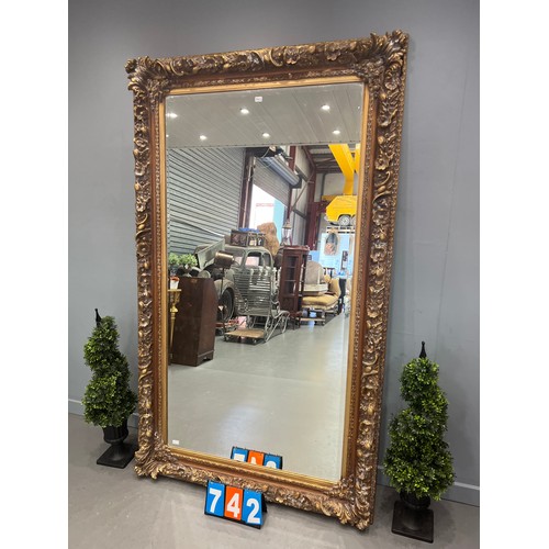 742 - Large Victorian design gilt frame 81