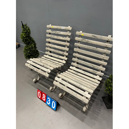 830 - 2x Stylish garden chairs cast iron