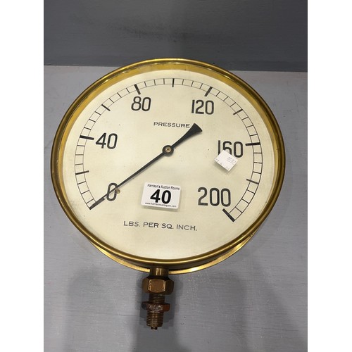 40 - Brass pressure gauge