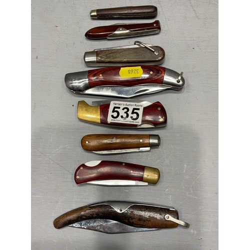 535 - 8 Assorted pen knives