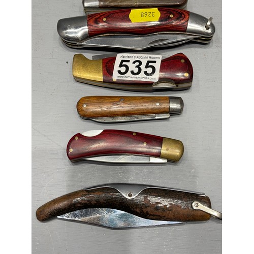 535 - 8 Assorted pen knives