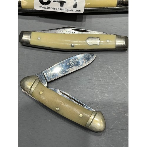 541 - 11 Assorted pen knives