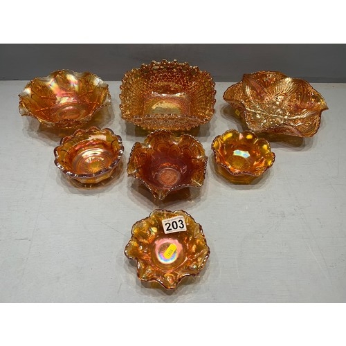 203 - Quantity carnival glass bowls