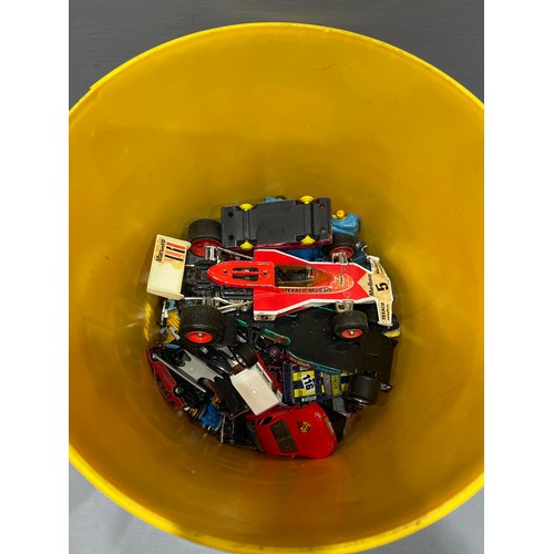 239 - Container toy cars