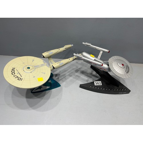 302 - 2 Uss enterprise space stations