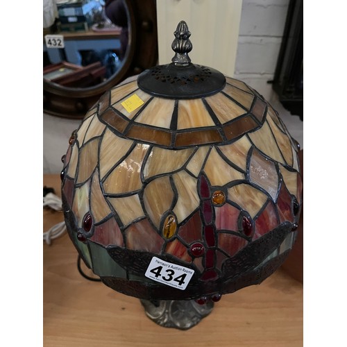 434 - Tiffany style lamp