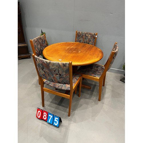 875 - Danish table & 4 Danish chairs by far strap mobler