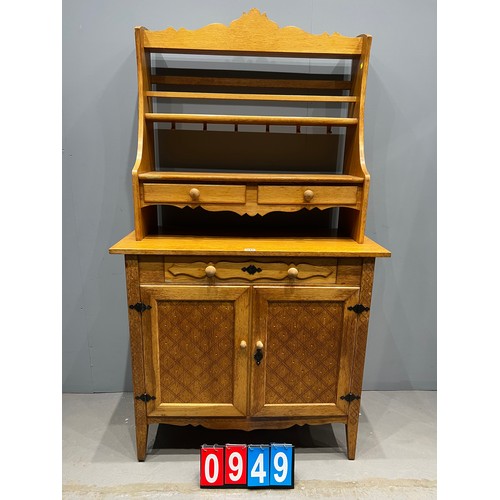 949 - Liberties style slid oak dresser/sideboard