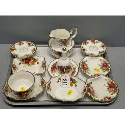 611 - Quantity royal albert country rose china