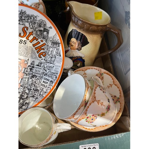 636 - Box pottery etc