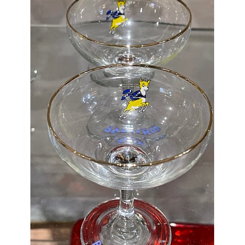 657 - 6 Baby cham glasses + martini glass