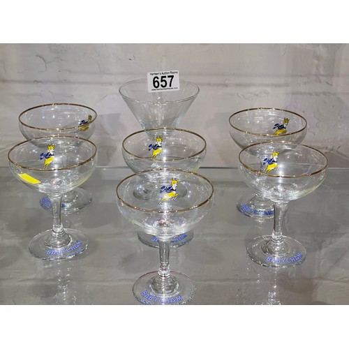 657 - 6 Baby cham glasses + martini glass