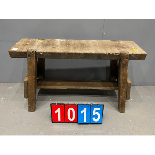 1015 - Rustic bench