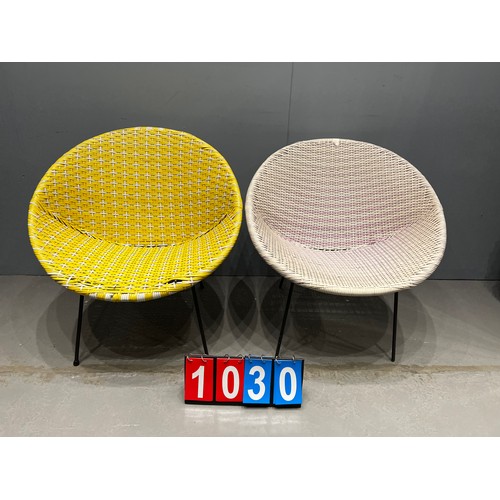 1030 - Pair of 60's chairs retro