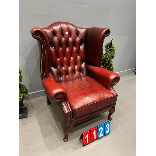 1123 - Leather chesterfield wing back chair