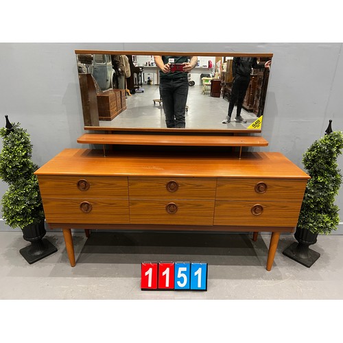 1151 - Mid century dressing table