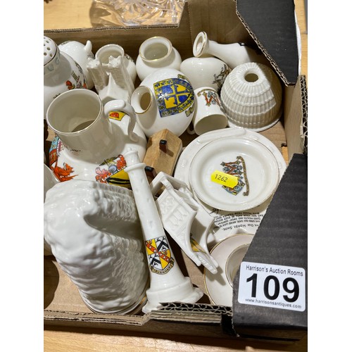 109 - Box crested china