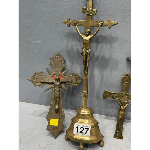 127 - 4x Jesus on cross