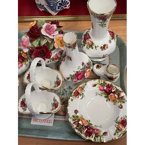 187 - Quantity royal Albert country rose china