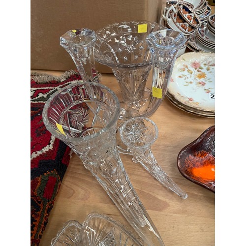 206 - 5 Pieces cut glass candlestick vase etc