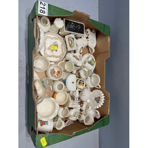 218 - Box of crested ware to include goss etc