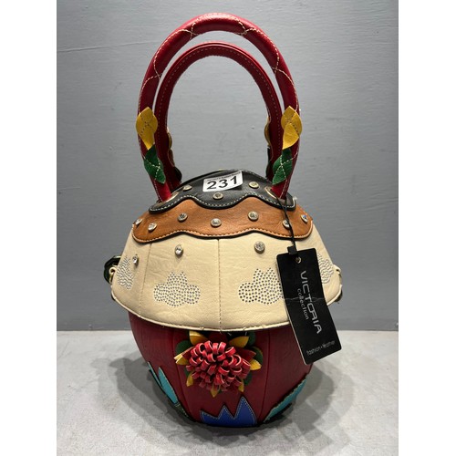 231 - Leather handbag