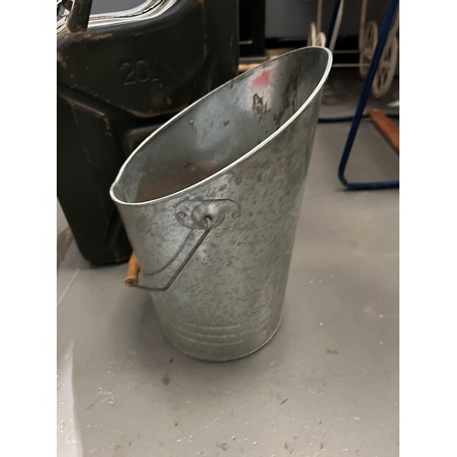 262 - Army fuel can + bucket