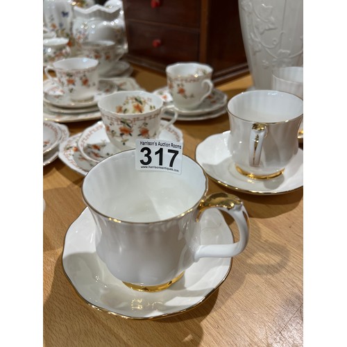 317 - Royal Albert vintage 6 place china tea set + royal Albert white tea set