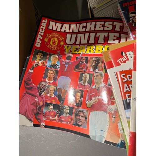 185 - Scarborough football club mags + large quantity Manchester united mags