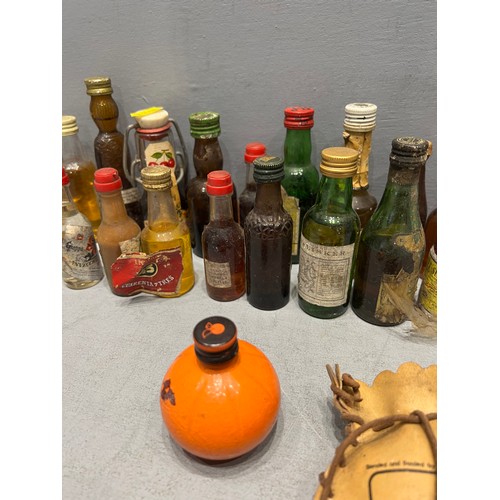 41 - Quantity miniature bottles