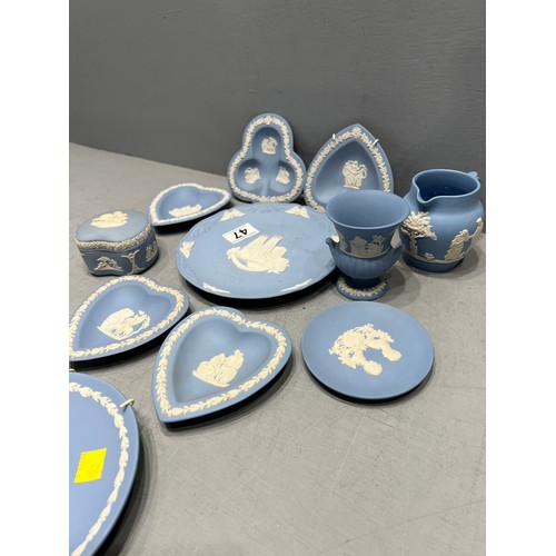 47 - Quantity blue Wedgwood