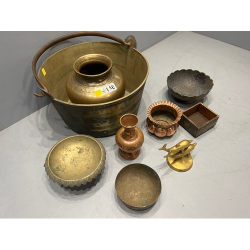 146 - Large brass jam pan + brass items etc