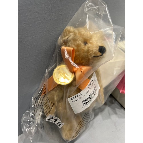 215 - Steiff William & Kate bear boxed (the royal wedding bear)