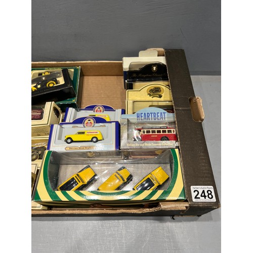 248 - Box collectable cars 18 approx