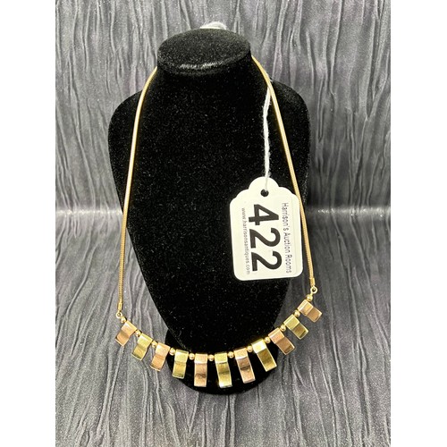 422 - 14ct Two tone necklace