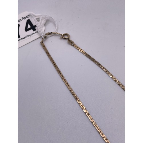 474 - 9ct Gold chain 16