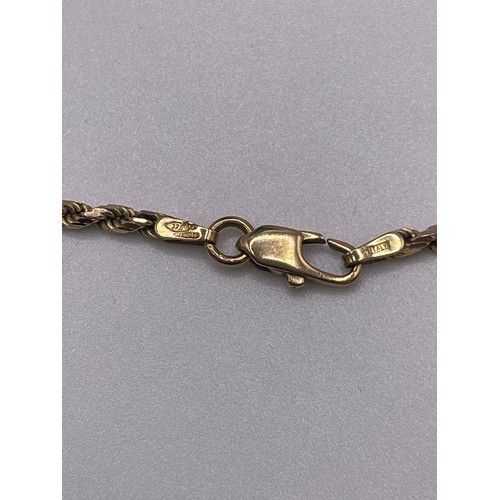 476 - 9ct Gold chain 16