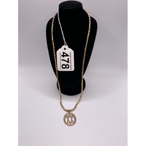 478 - 9ct Gold chain with 9ct gold pendant 19