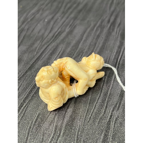 373 - Erotic bone netsuke