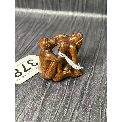 378 - Erotic wood netsuke