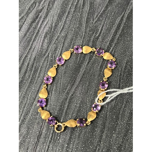 393 - Gold amethyst bracelet