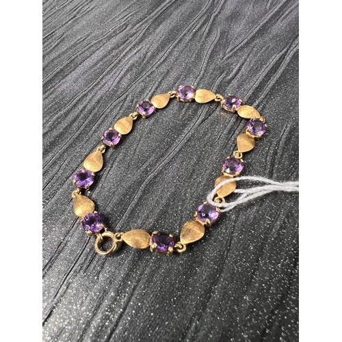 393 - Gold amethyst bracelet