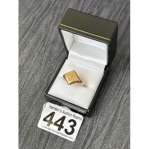 443 - 9ct Gold Gents Cygnet ring size Q 6.6g