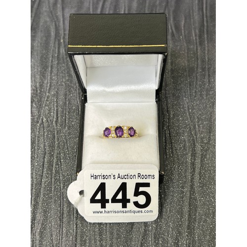 445 - 18ct Gold amethyst & diamond Ring size K/L 4.8g